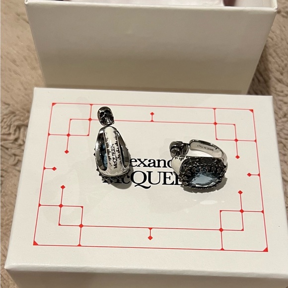 Alexander McQueen Silver Earrings - Picture 4 of 10